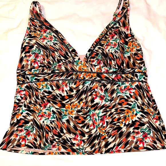Time and Tru Other - TIME AND TRU Brush Stroke Women’s Tankini Swimwear Top XLarge (16-18)